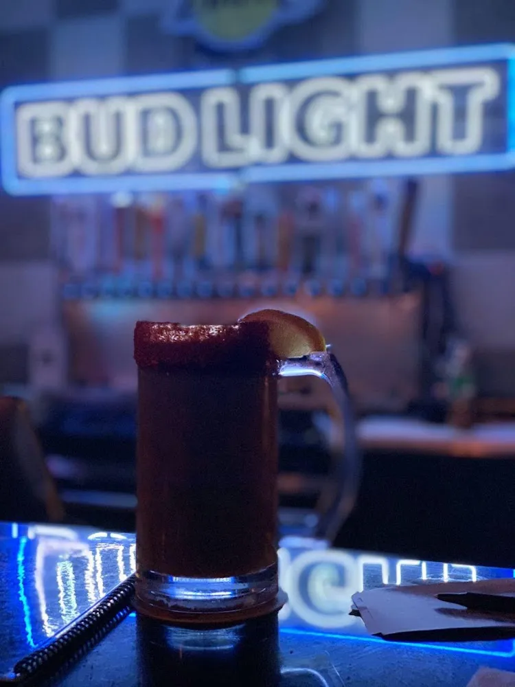 Michelada Con Modelo